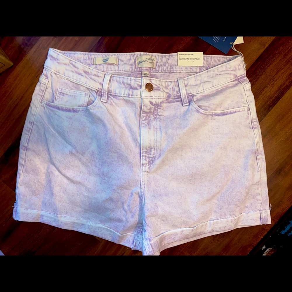 Universal Thread shorts